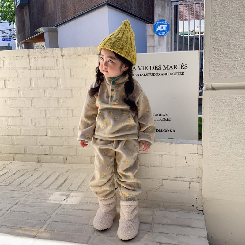 Momo Ann - Korean Children Fashion - #kidsshorts - Fleece Top Bottom Set - 12