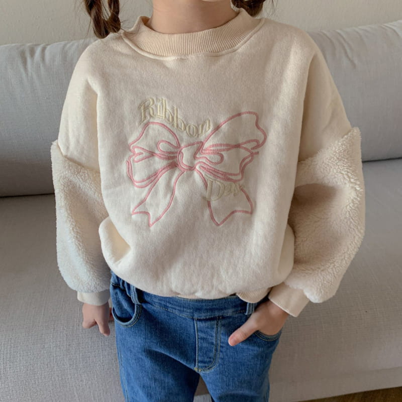 Momo Ann - Korean Children Fashion - #magicofchildhood - Boa Sweatshirt - 10