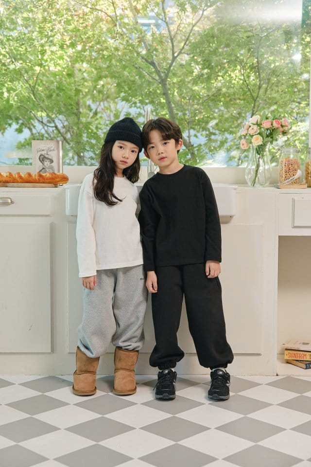 More - Korean Children Fashion - #littlefashionista - More Basic Inner Tee - 2