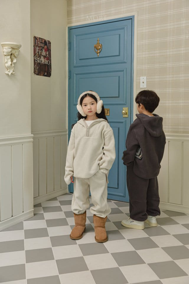 More - Korean Children Fashion - #prettylittlegirls - Fleece Warmer Top Bottom Set - 4