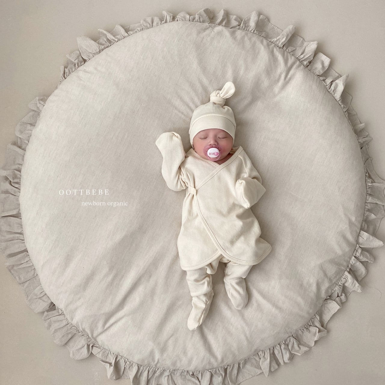 Oott Bebe - Korean Baby Fashion - #babyboutique - Organic Baby Baenaejeogori Bonnet Set - 2