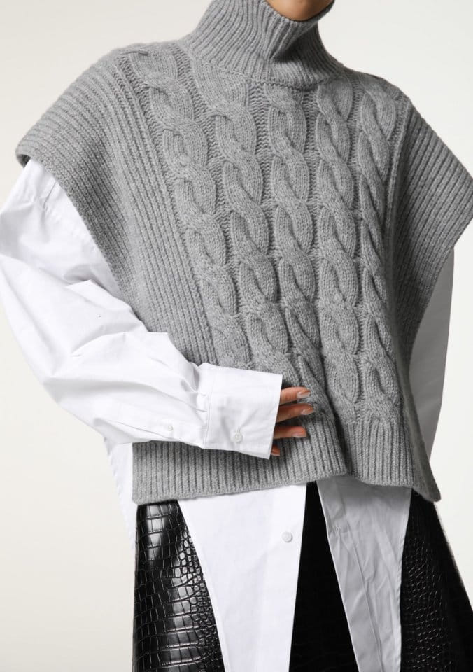 Paper Moon - Korean Women Fashion - #womensfashion - twisted chunky detail turtleneck knit cape top - 4