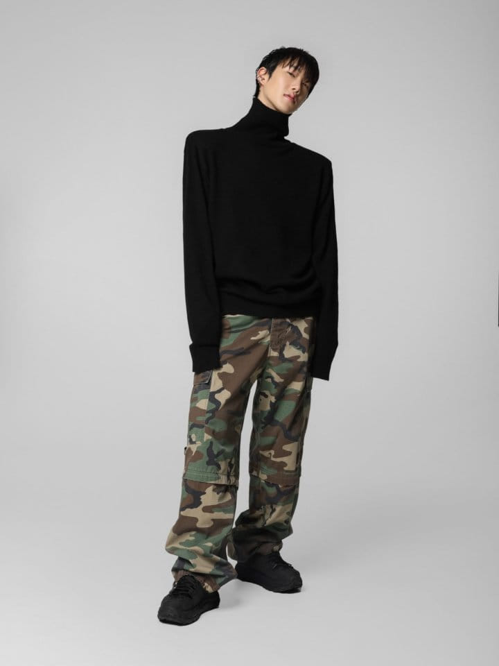 Paper Moon - Korean Women Fashion - #momslook - washed camouflage pattern pocket detail cargo trousers - 5