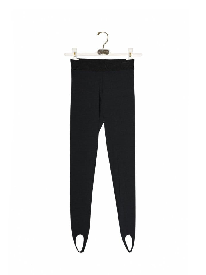 Paper Moon - Korean Women Fashion - #momslook - stirrup stretch leggings - 2