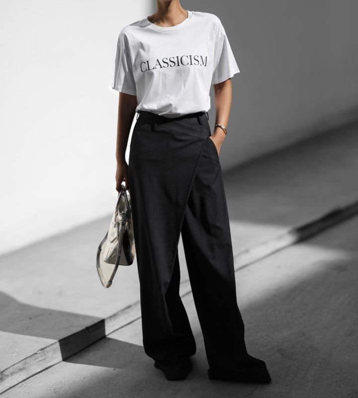 Paper Moon - Korean Women Fashion - #momslook - premium CLASSICISM print t ~ shirt