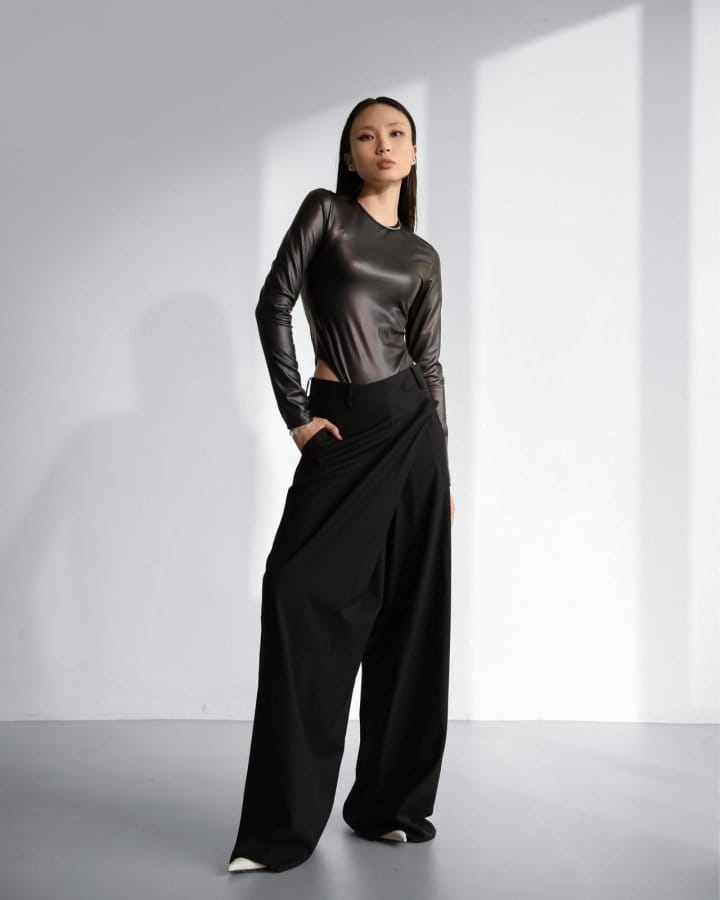 Paper Moon - Korean Women Fashion - #pursuepretty - vegan leather long sleeved bodysuit - 2