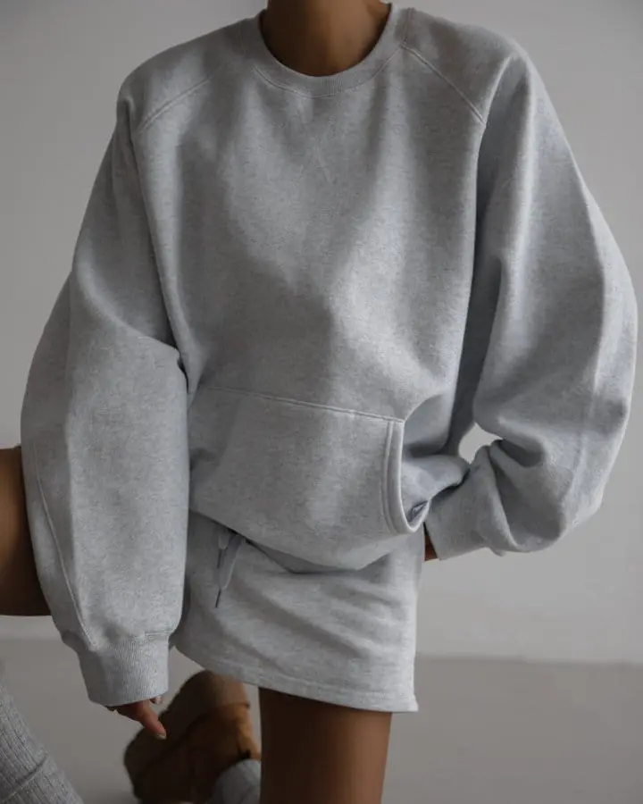 Paper Moon - Korean Women Fashion - #restrostyle - oversized front stitch detail raglan sweatshirt - 2