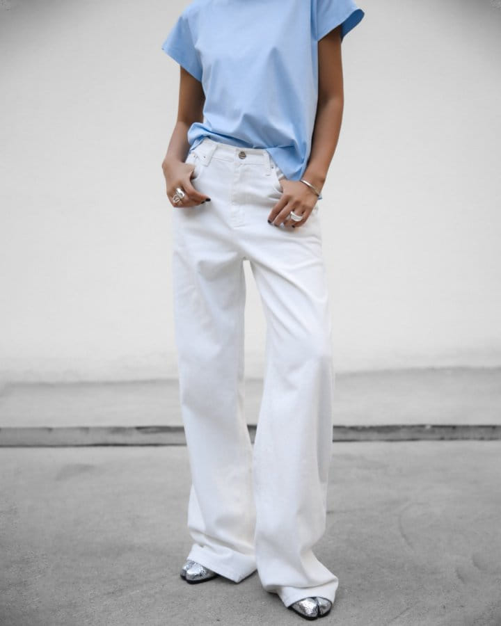 Paper Moon - Korean Women Fashion - #vintageinspired - high rise wide leg white denim pants