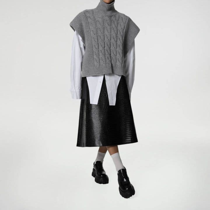 Paper Moon - Korean Women Fashion - #womensfashion - twisted chunky detail turtleneck knit cape top