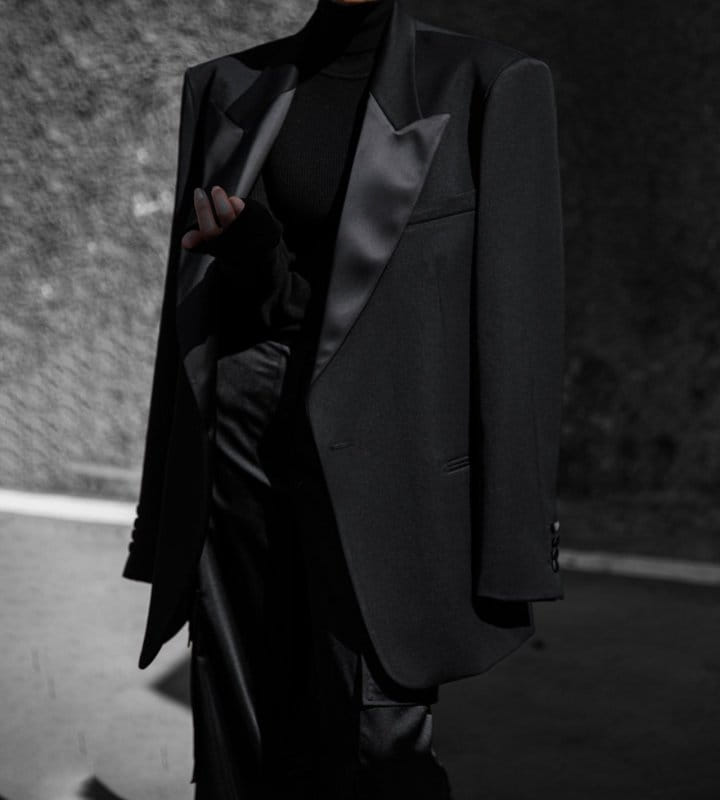 Paper Moon - Korean Women Fashion - #womensfashion - satin peaked lapel oversized tuxedo blazer - 2