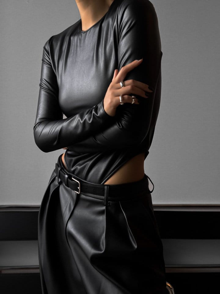 Paper Moon - Korean Women Fashion - #womensfashion - vegan leather long sleeved bodysuit - 6