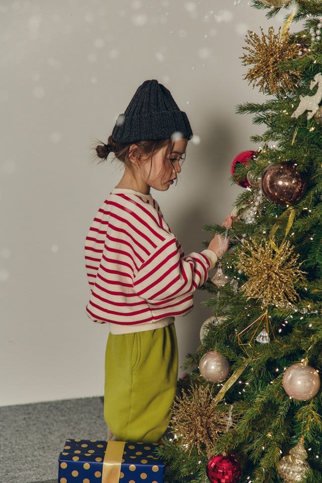 Peanut - Korean Children Fashion - #kidsshorts - Holiday Sweatshirt - 11