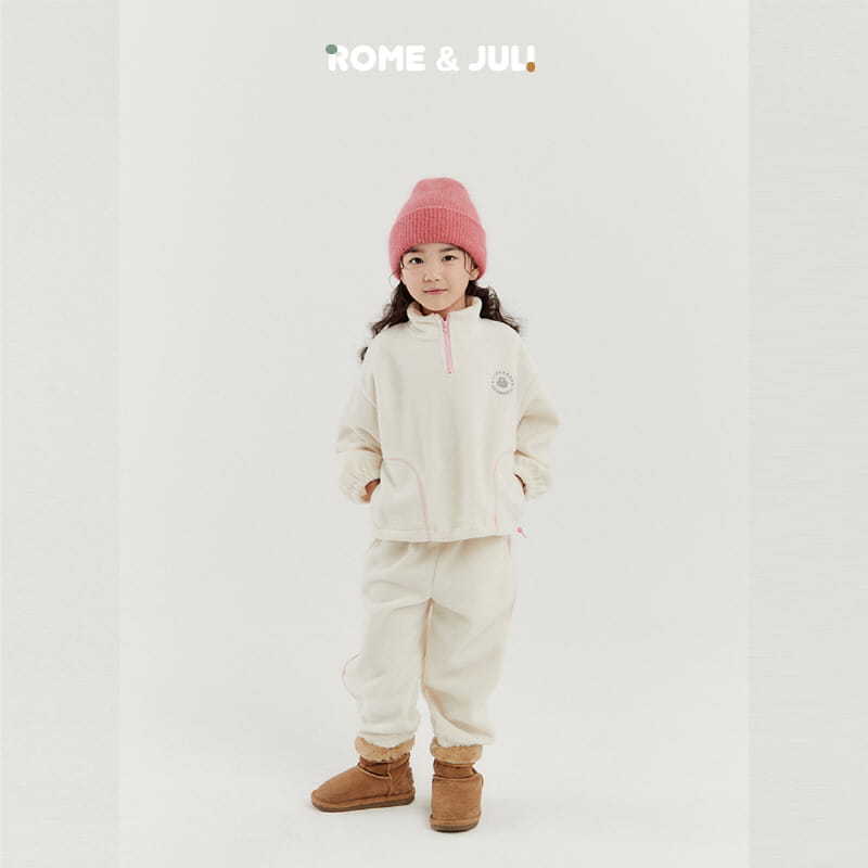 Rome Juli - Korean Children Fashion - #discoveringself - Fluffy Top Bottom Set - 8