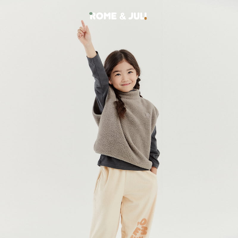 Rome Juli - Korean Children Fashion - #magicofchildhood - RJ Warmer Vest - 5