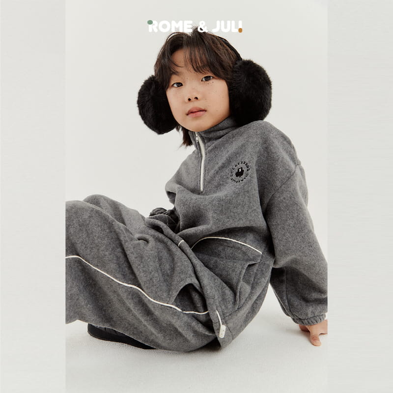 Rome Juli - Korean Children Fashion - #minifashionista - Fluffy Top Bottom Set - 2