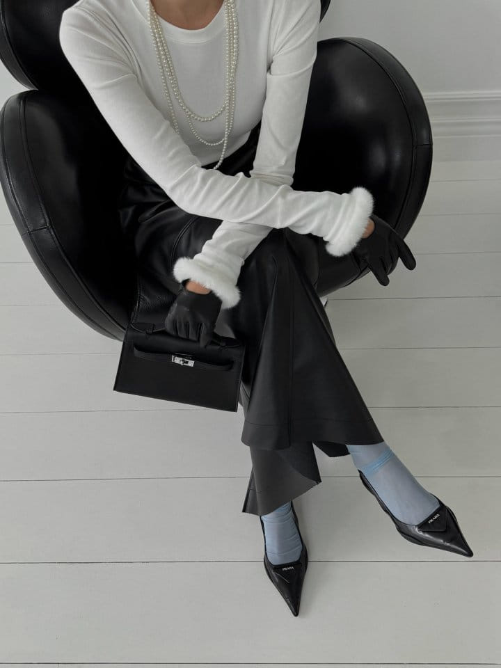 Black Fuchsia - Korean Women Fashion - #momslook - Varney Sleeve Tee - 3
