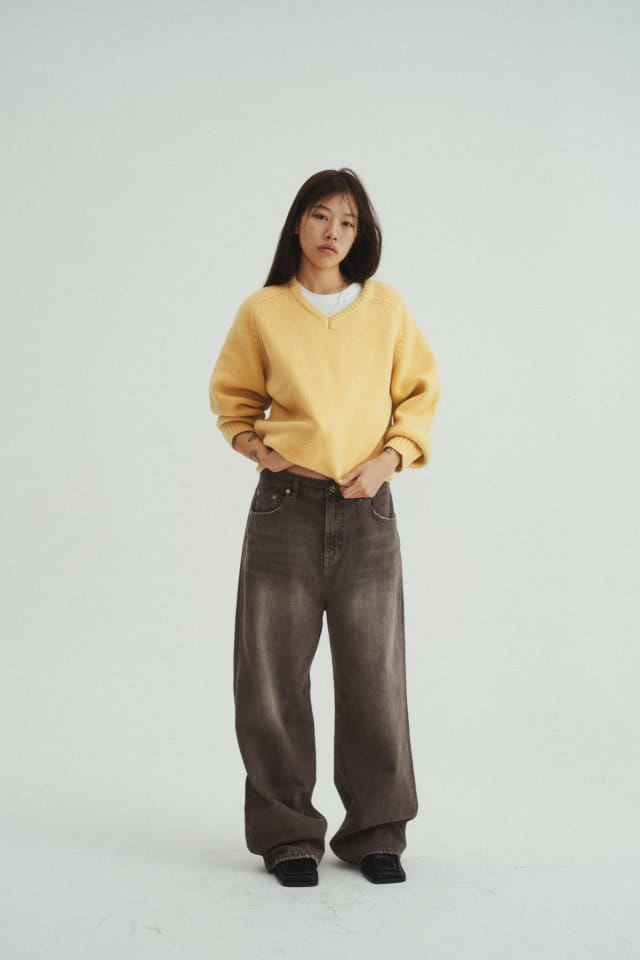 Charlotte - Korean Women Fashion - #momslook - V Neck Knit - 3