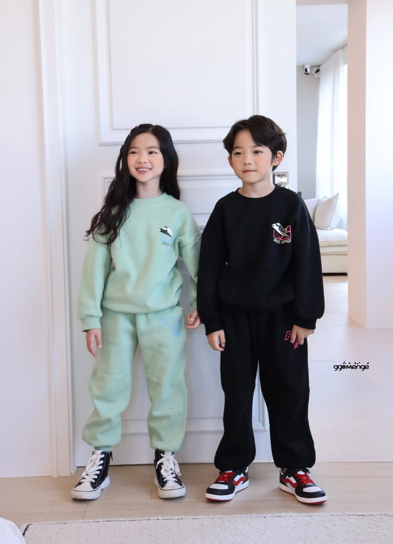 Ggomenge - Korean Children Fashion - #childrensboutique - Spaceman Fleece Top Bottom Set - 5