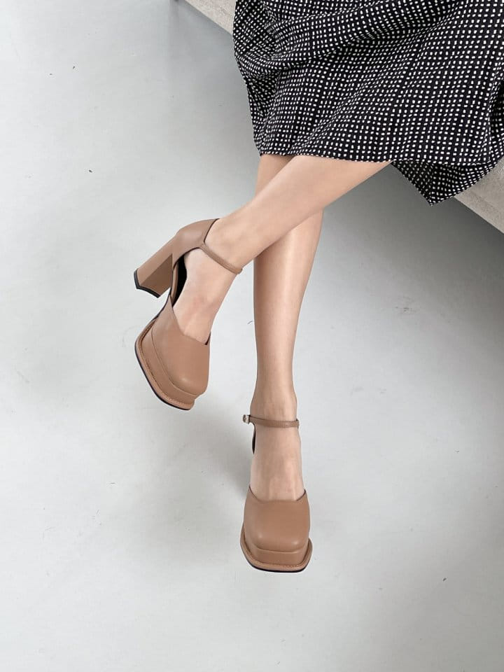 Golden Shoe - Korean Women Fashion - #shopsmall - B1106 Slipper & Sandals - 6