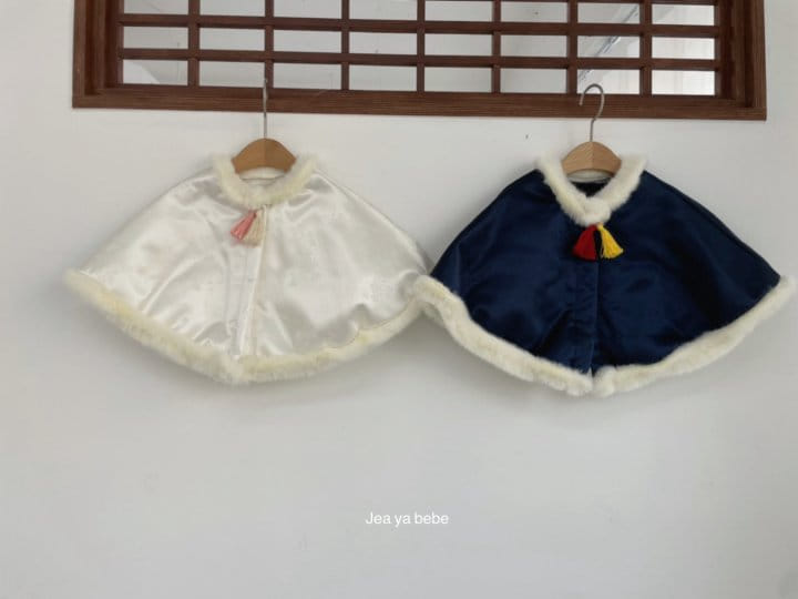 Jeaya & Mymi - Korean Baby Fashion - #babyfashion - KkoKka Hanbok Cape - 2
