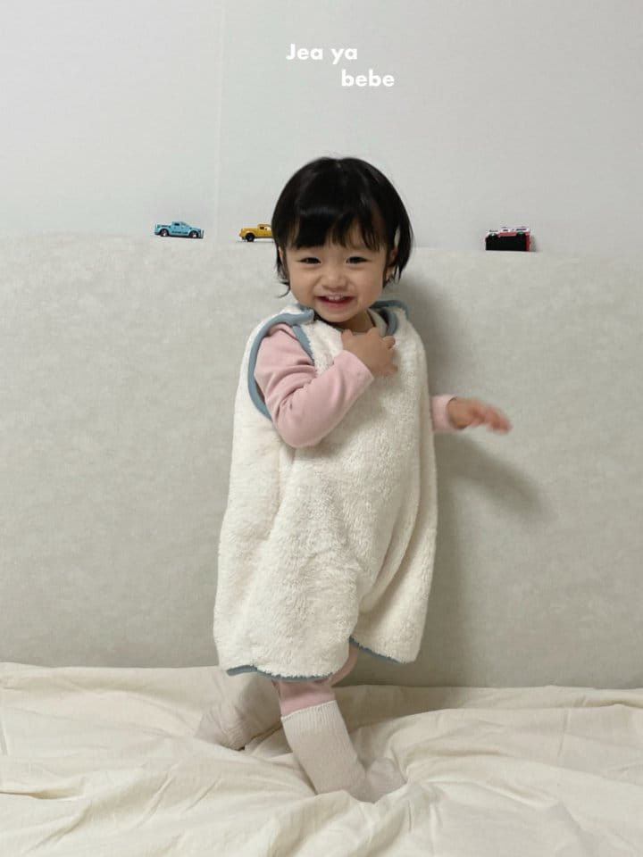 Jeaya & Mymi - Korean Baby Fashion - #babyootd - BeBe Sleepwear Vest - 2