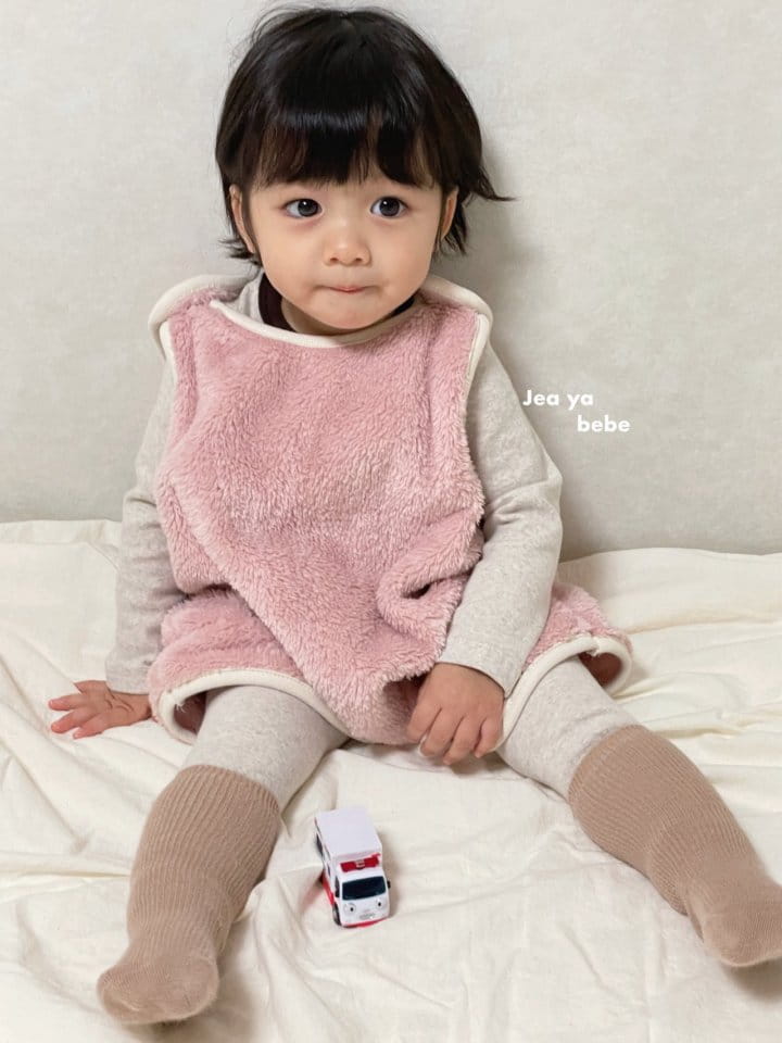 Jeaya & Mymi - Korean Baby Fashion - #onlinebabyboutique - BeBe Sleepwear Vest - 6