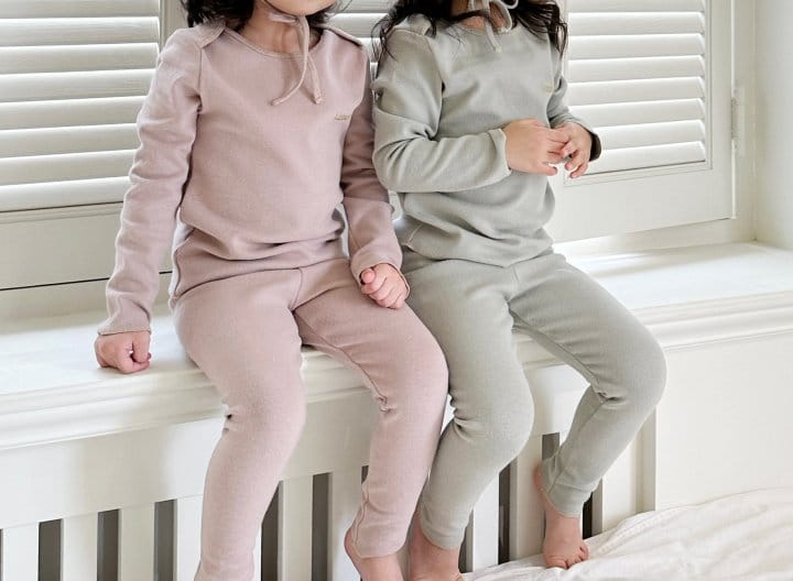 Le Bev - Korean Children Fashion - #littlefashionista - Gold Stitch Twin Set - 3