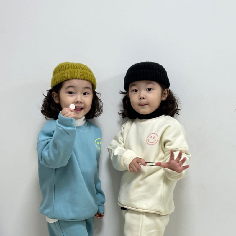 Little Rabbit - Korean Children Fashion - #childofig - Fleece Smile Top Bottom Set - 7