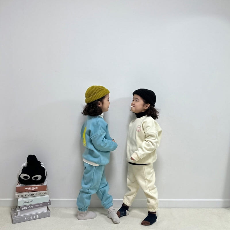 Little Rabbit - Korean Children Fashion - #minifashionista - Fleece Smile Top Bottom Set - 5