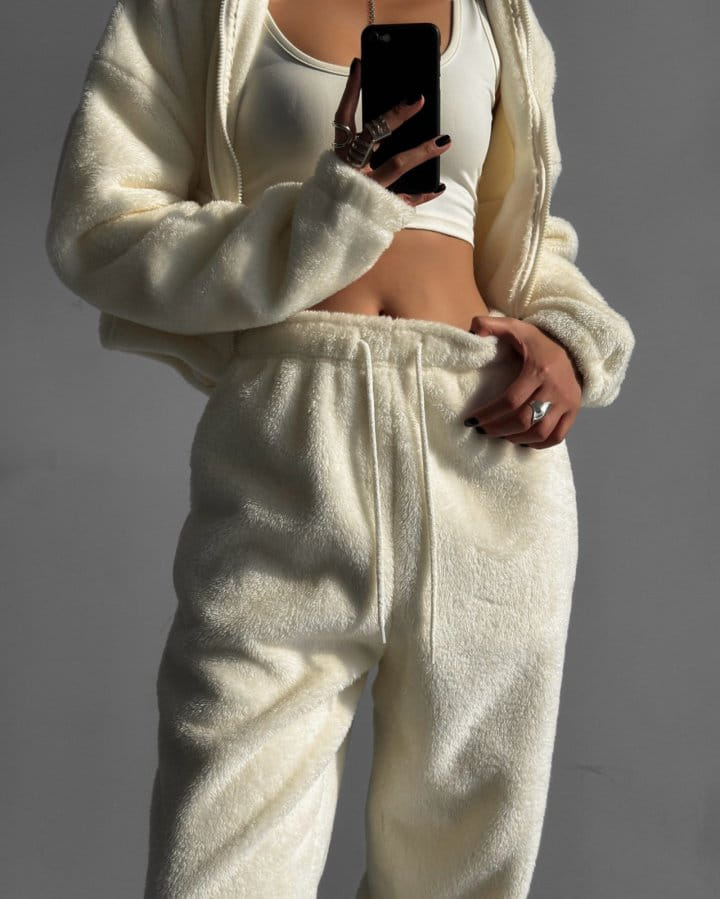 Paper Moon - Korean Women Fashion - #momslook - teddy fleeced jogger trousers - 5