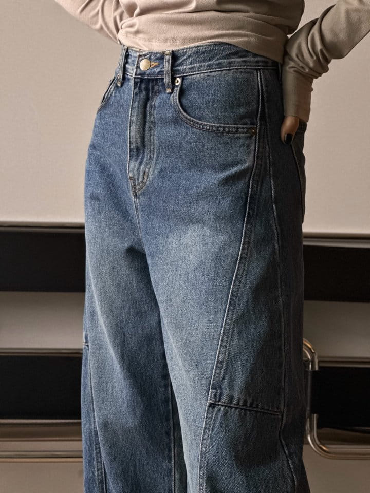 Paper Moon - Korean Women Fashion - #momslook - side stitch detail voulme blue denim jeans - 3