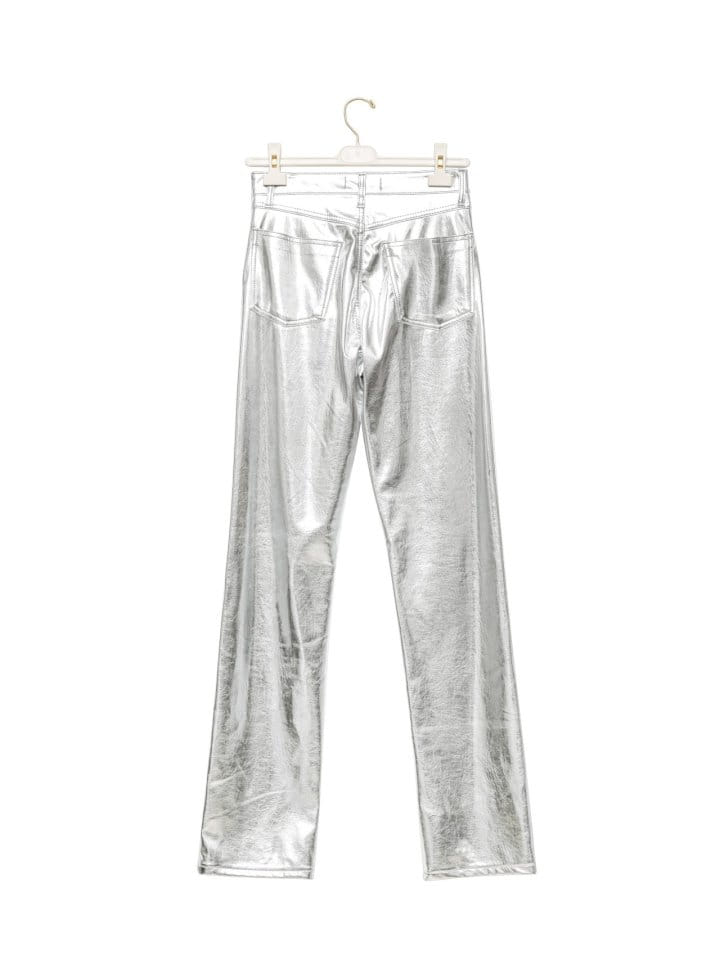 Paper Moon - Korean Women Fashion - #romanticstyle - Patent Vegan L Coated Straight Pants  - 4