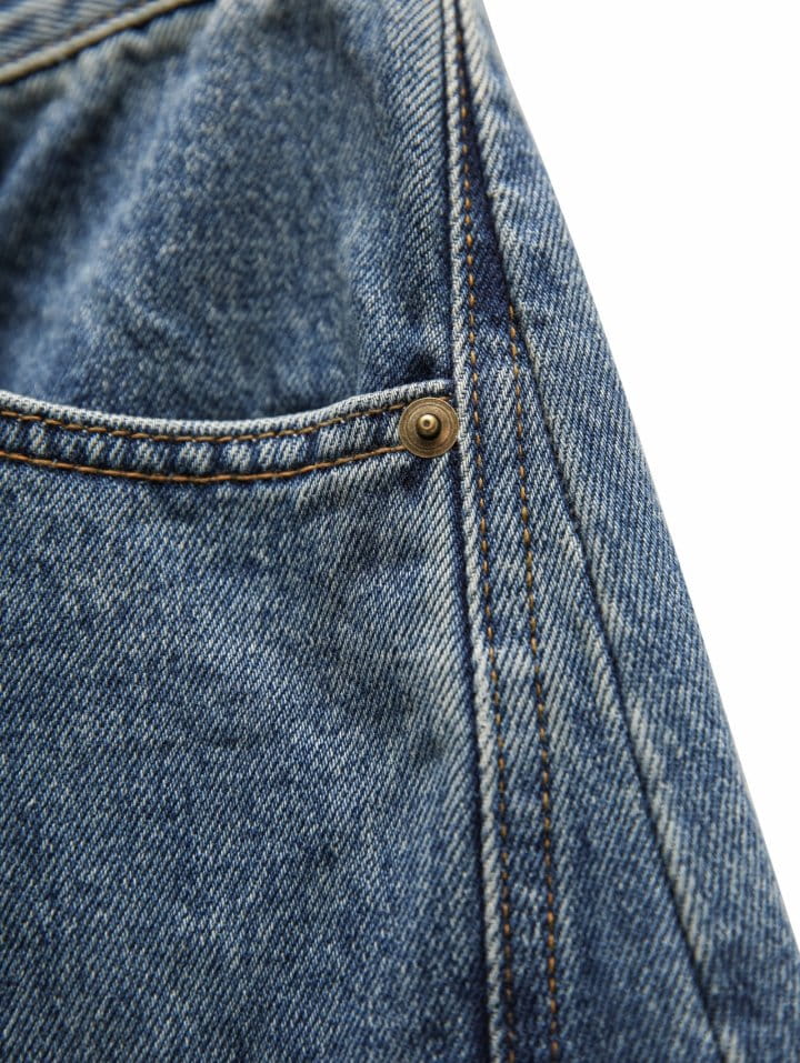 Paper Moon - Korean Women Fashion - #womensfashion - side stitch detail voulme blue denim jeans - 10