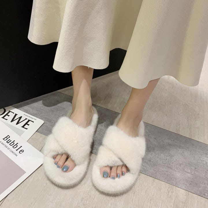 Ssangpa - Korean Women Fashion - #thatsdarling - SM 7022 Slipper & Sandals - 4