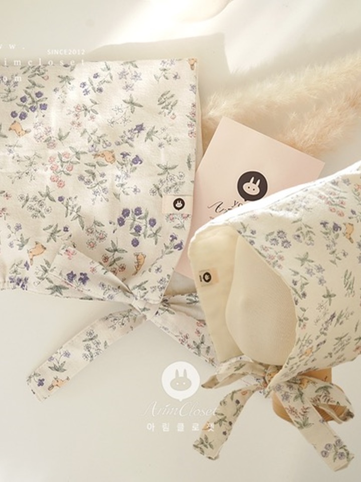 Rabbit And Flower Cute C Bonnet