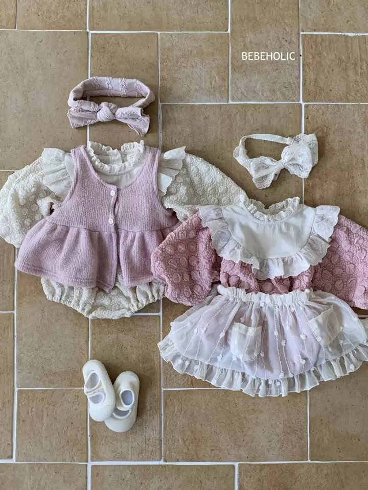 Halo Frill Blouse