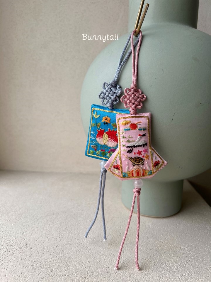 Hanbok Embroider Norigae