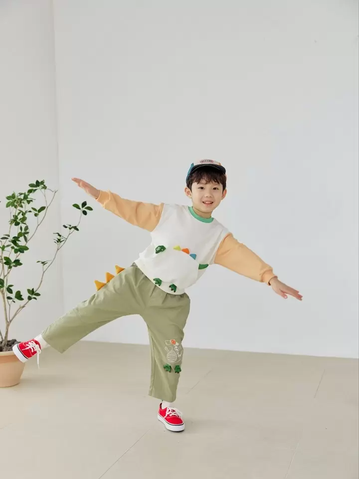 Span Dinosaur Baggy Pants