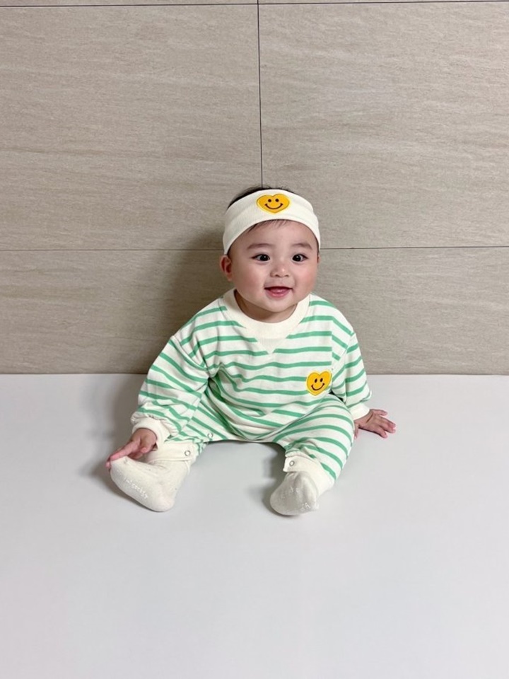 Smile Heart Body Suit With Hair Band