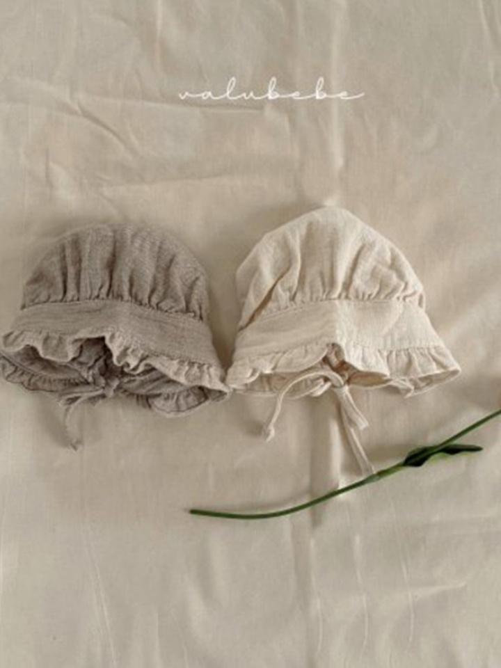 Frill Bonnet
