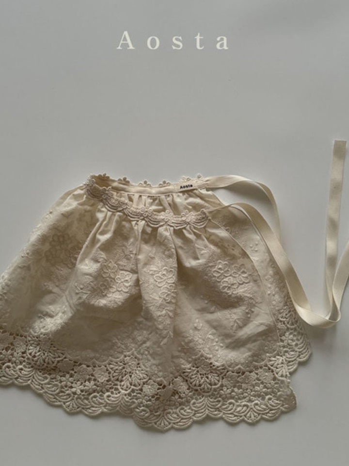 Lace Apron