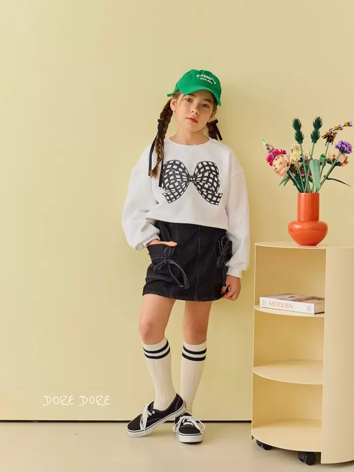 Cherry Ribbon Crop Tee