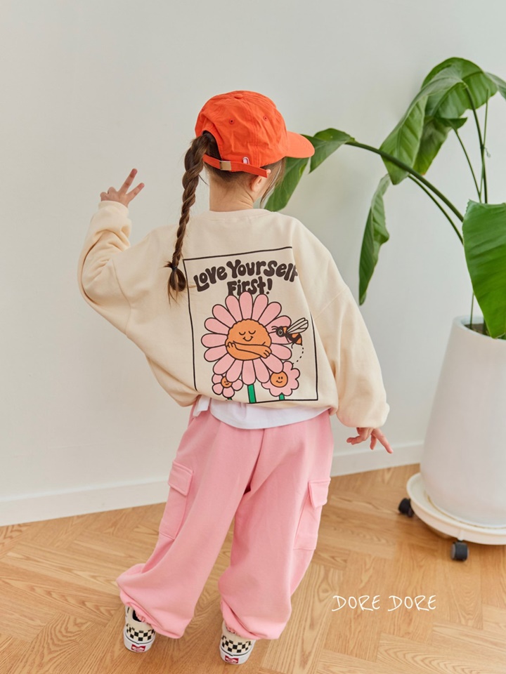 Hug Flower Sweatshirt