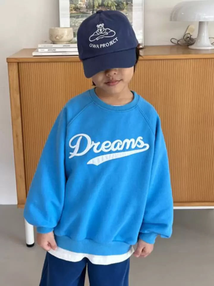 Dream Sweatshirt Dream Sweatshirt