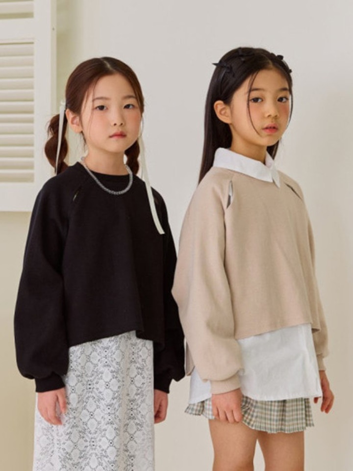 Raglan Slit Sweatshirt