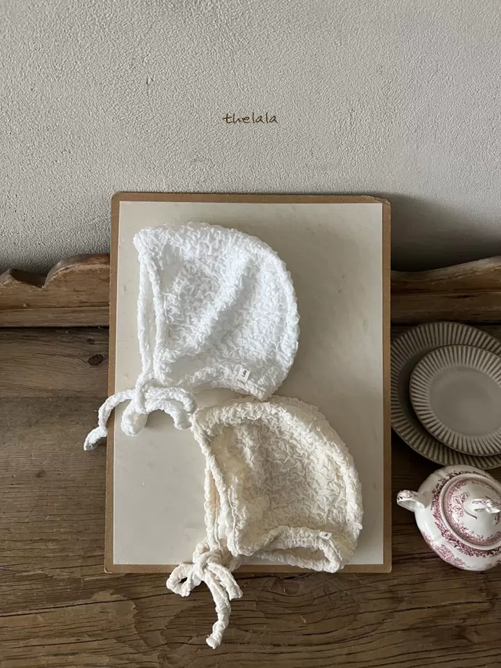 Meringue Bonnet