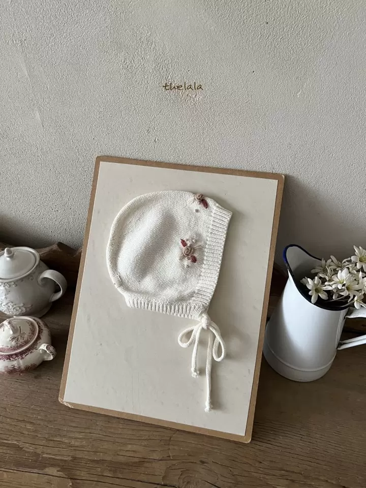 Flower Bonnet