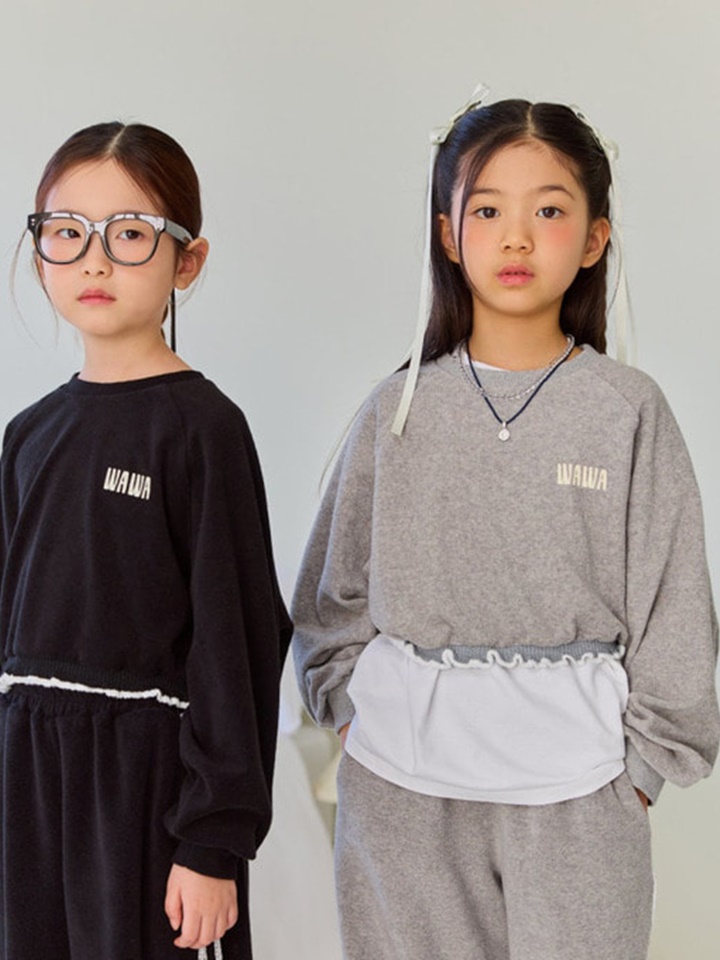 Wa Wa Frill Sweatshirt