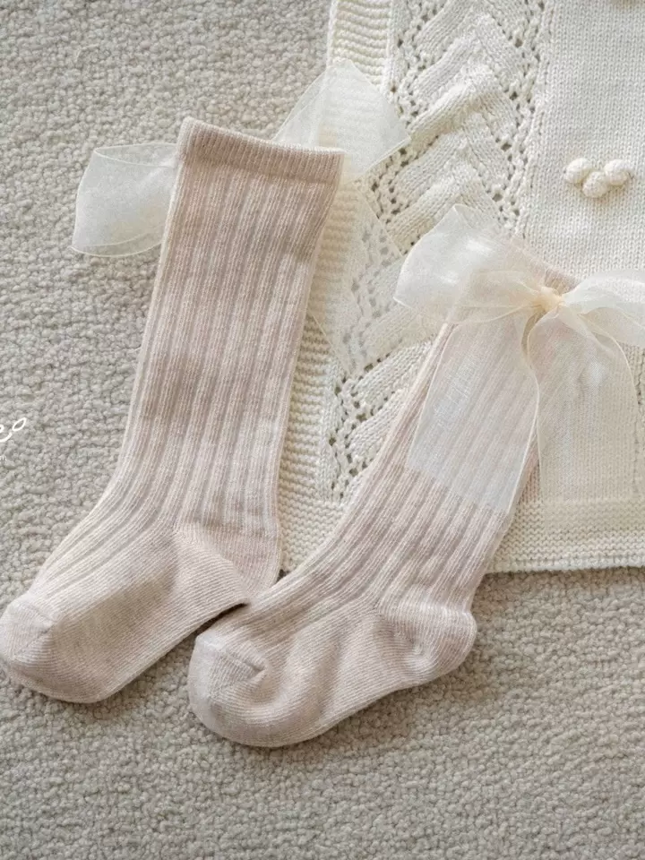 Oat Ribbon Knee Socks