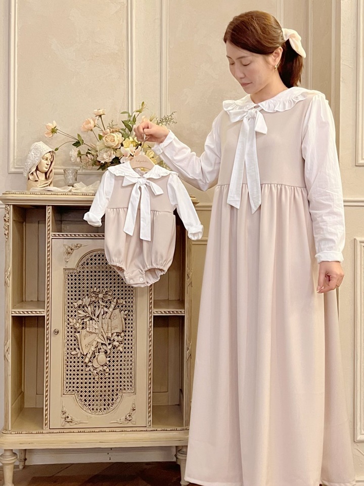 Mom Almond Collar One-Piece